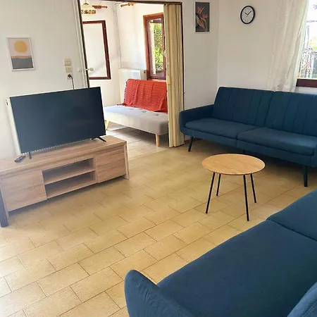 On The Holiday home Eretria (Evia)